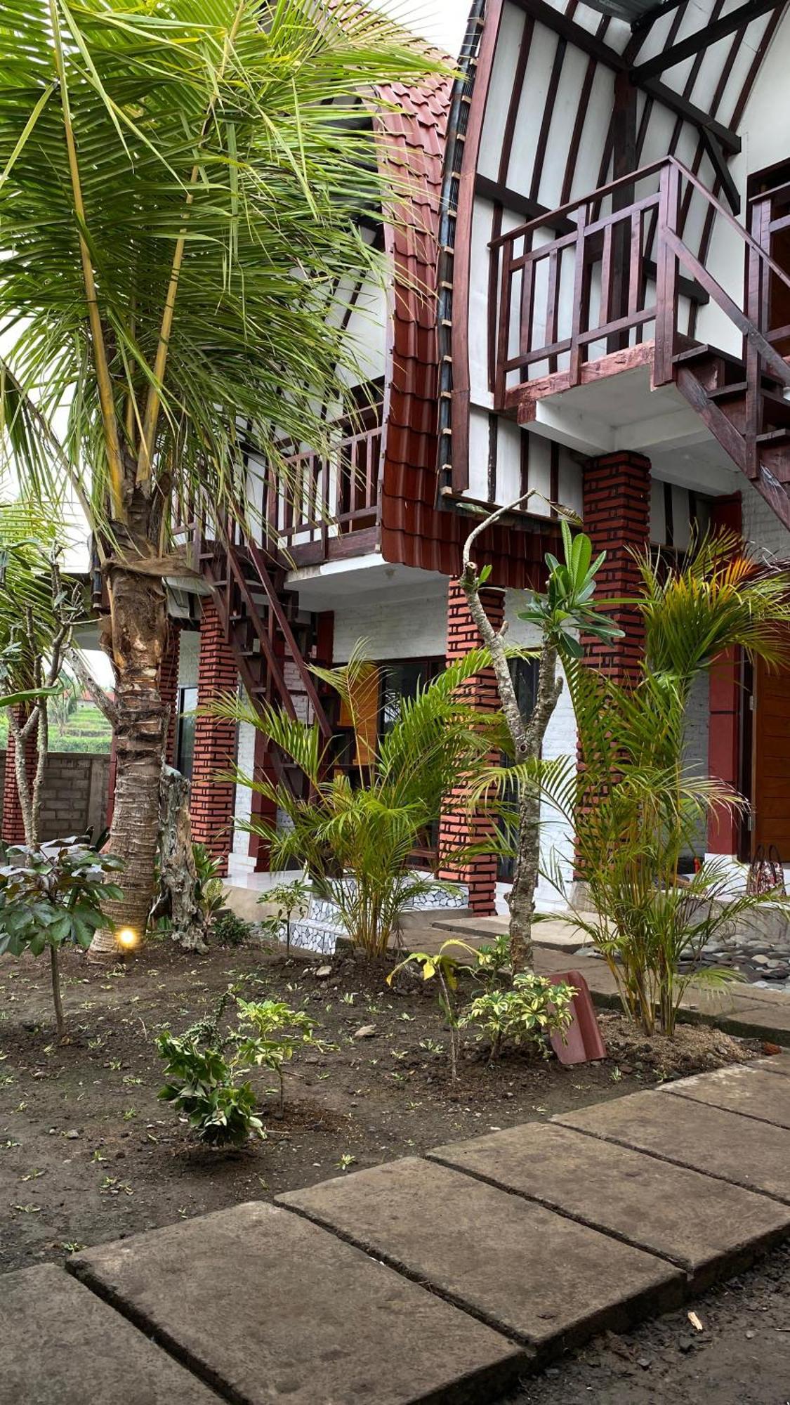 Alen'S Stay&Surf Airsatang Exterior photo