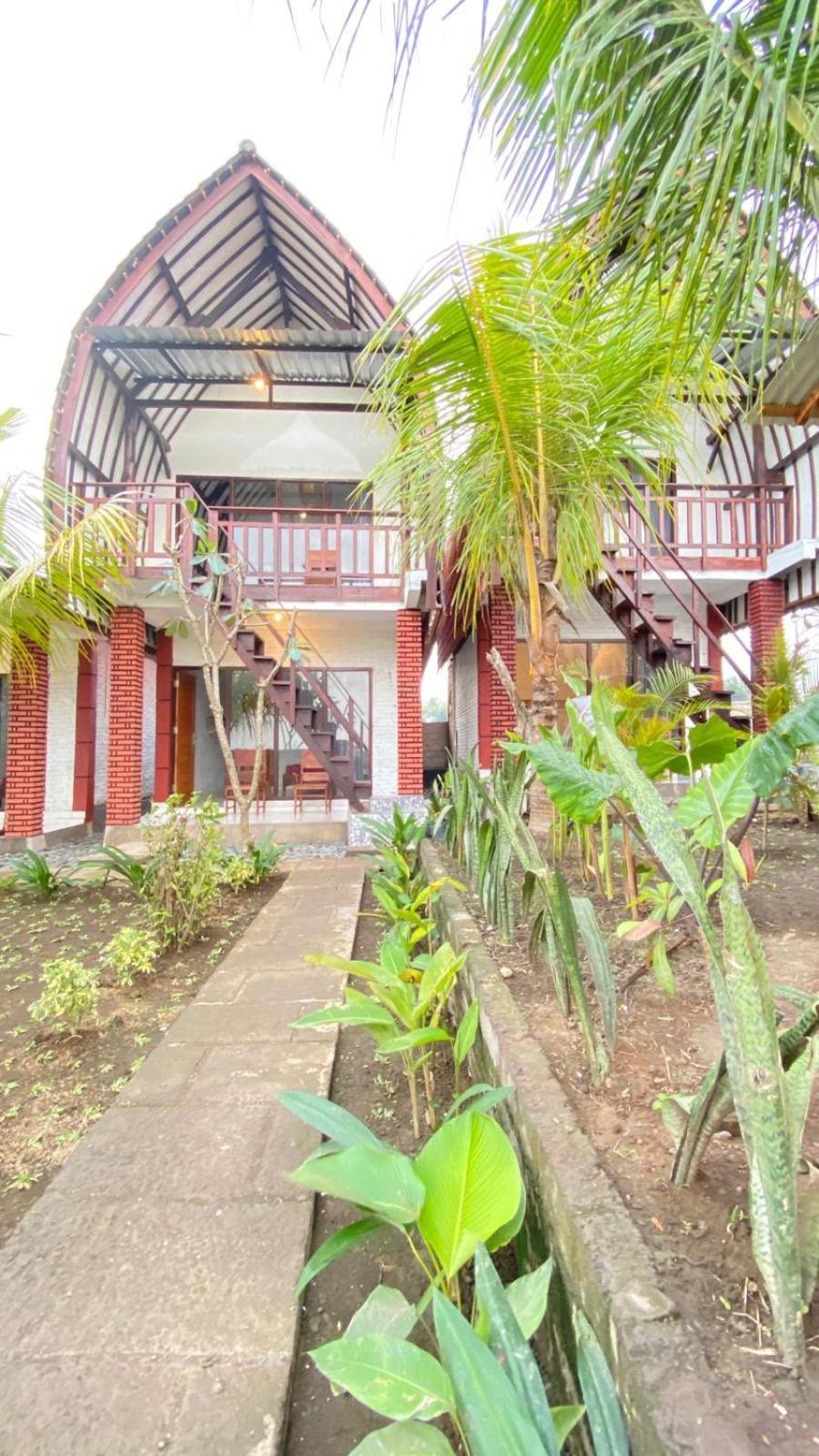 Alen'S Stay&Surf Airsatang Exterior photo